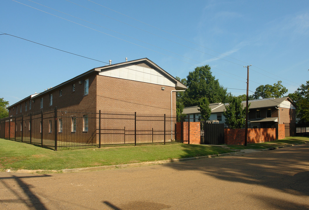 275 Roseneath Ave in Jackson, MS - Building Photo