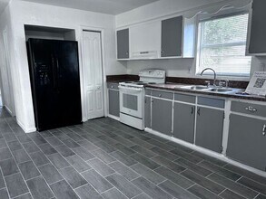 609 Saratoga Ave in Lakeland, FL - Building Photo - Building Photo