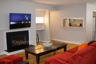 1400 Summit N Dr in Atlanta, GA - Building Photo - Building Photo