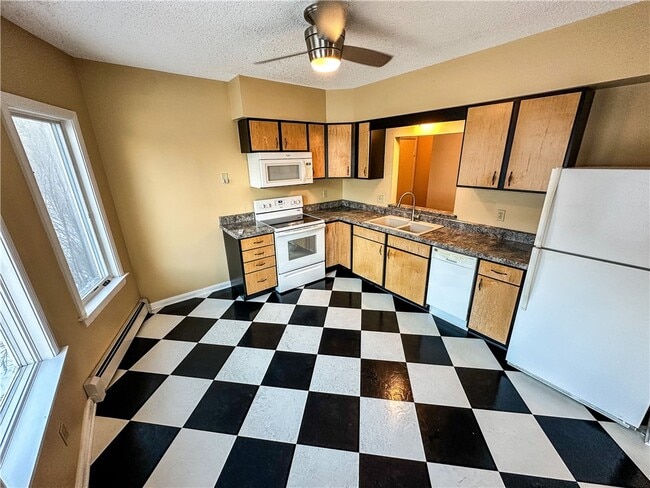 113 Comfort St in Rochester, NY - Building Photo - Building Photo