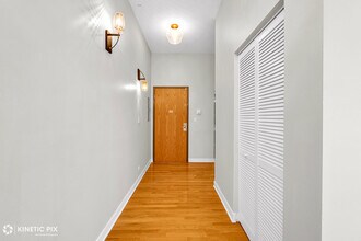 1 S Leavitt St in Chicago, IL - Building Photo - Building Photo