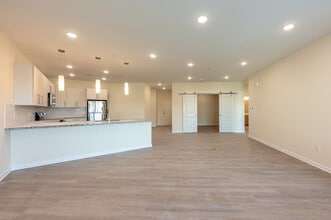 Summit Place - 1 Month Free, Open House 11/15 in Branford, CT - Building Photo - Interior Photo