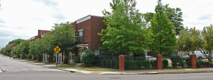 Owens Place Townhomes in Memphis, TN - Building Photo - Building Photo