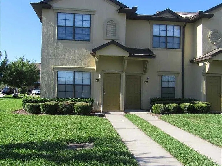 253 Syrah Way in St. Augustine, FL - Building Photo