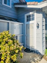 2275 Hawthorne Pl in Tustin, CA - Building Photo - Building Photo