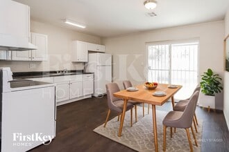 2128 Carver Ave in North Las Vegas, NV - Building Photo - Building Photo