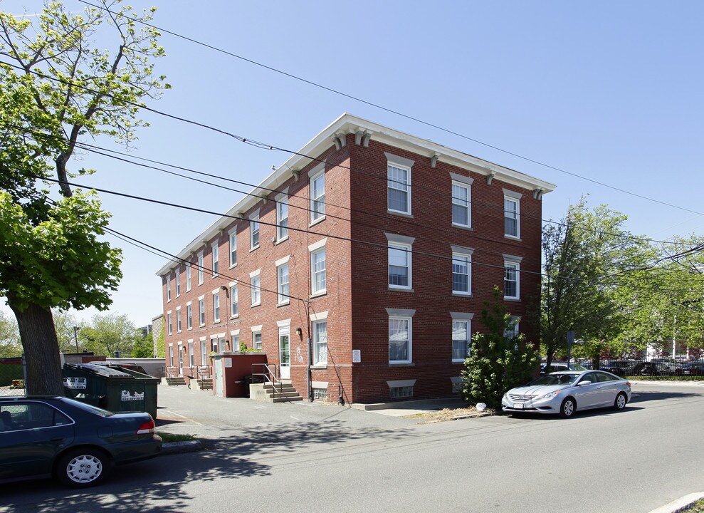 10-14 Lynch St in Salem, MA - Foto de edificio