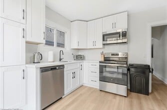 76 Barclay St in Hamilton, ON - Building Photo - Building Photo