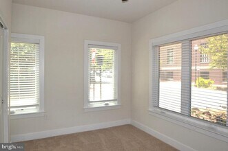 408 Stabler Ln in Alexandria, VA - Building Photo - Building Photo