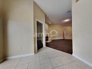 81 Marisco Way in Jacksonville, FL - Foto de edificio - Building Photo