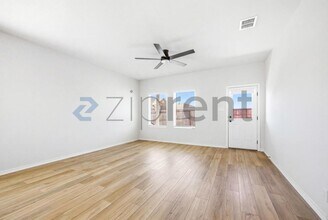 7063 Sycamore Pass in San Antonio, TX - Building Photo - Building Photo