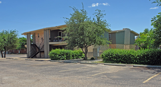 Arbor Oaks in Lubbock, TX - Building Photo - Building Photo