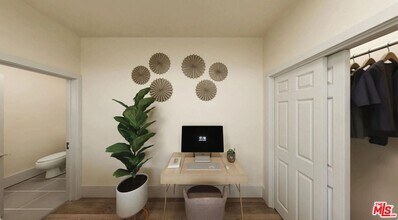 2901 Raymond Ave in Los Angeles, CA - Building Photo - Building Photo