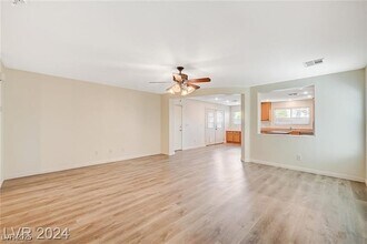 11540 Kindsland St in Las Vegas, NV - Foto de edificio - Building Photo