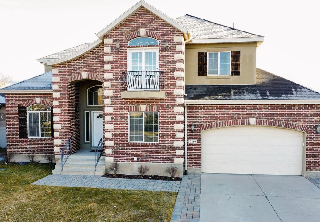 2280 N 2350 W in Lehi, UT - Building Photo