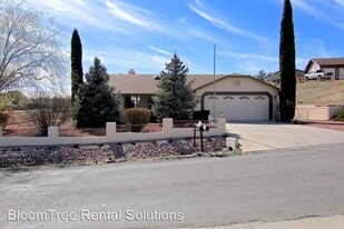 9265 E Swift Trail Dr