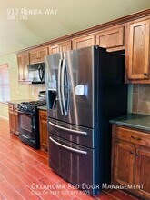 913 Renita Way in Moore, OK - Foto de edificio - Building Photo