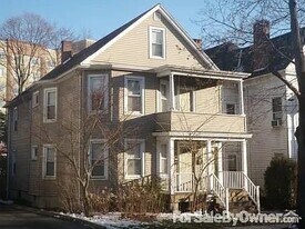 107 South Ave, Unit 107 South Avenue in Poughkeepsie, NY - Building Photo