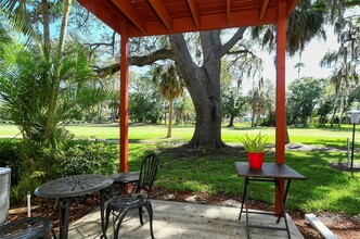 1877 Toucan Way in Sarasota, FL - Building Photo - Building Photo