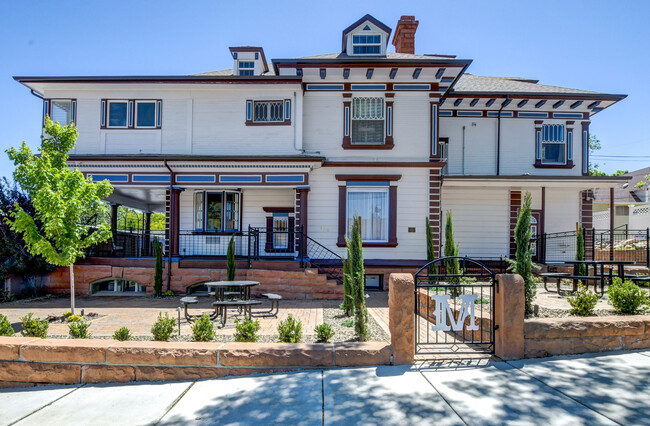 Mansion by the Square in Prescott, AZ - Building Photo - Primary Photo