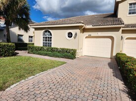 8116 Carnoustie Pl in Port St. Lucie, FL - Building Photo
