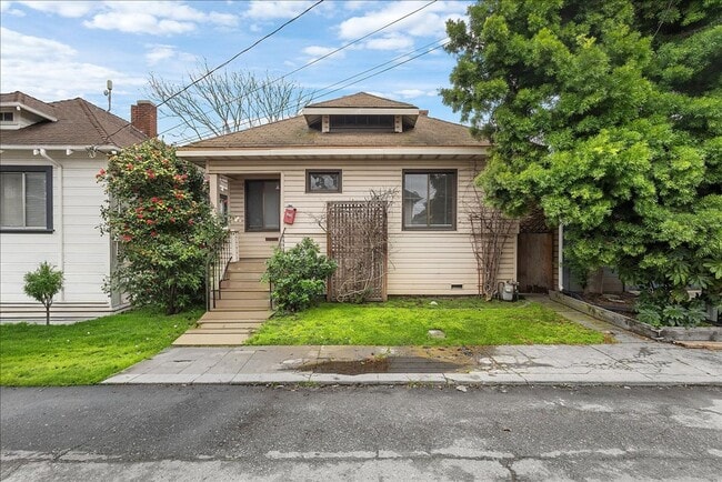 property at 1612 Gould Ct