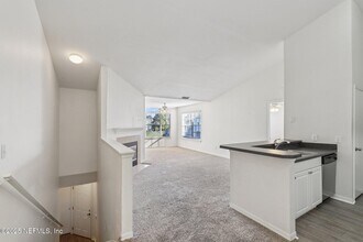 1717 County Rd 220 in Fleming Island, FL - Building Photo - Building Photo