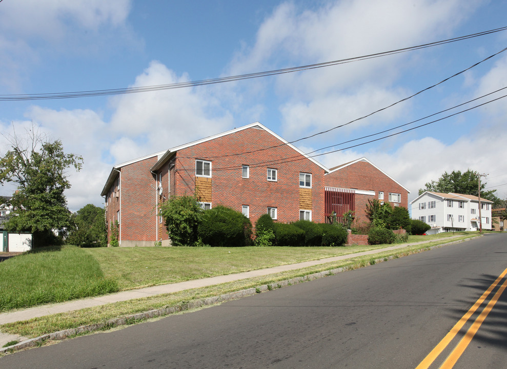 8 Hayes St in New Britain, CT - Building Photo