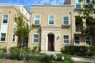 643 Winchester Dr in Oxnard, CA - Building Photo
