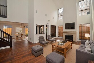 1425 Nantucket Dr in Houston, TX - Building Photo - Building Photo