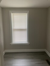 1360 S Arch Ave, Unit 2 in Alliance, OH - Foto de edificio - Building Photo