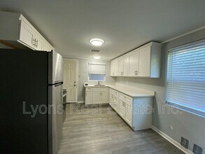 1537 Piney Rd in North Fort Myers, FL - Building Photo - Building Photo