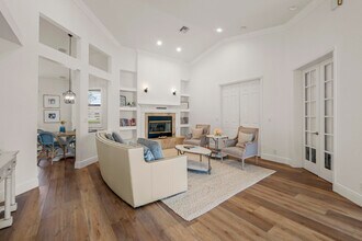 15705 Meadow Wood Dr in Wellington, FL - Building Photo - Building Photo