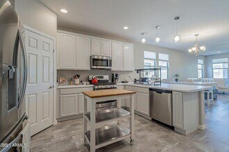 13124 W Briles Rd in Peoria, AZ - Building Photo - Building Photo