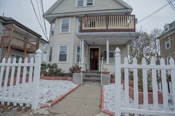 10 Clark St in Quincy, MA - Building Photo