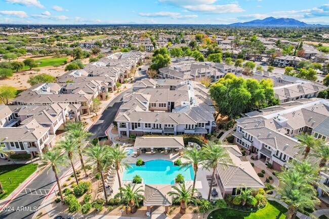 property at 15221 N Clubgate Dr