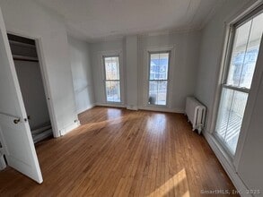 141 Millville Ave in Naugatuck, CT - Building Photo - Building Photo