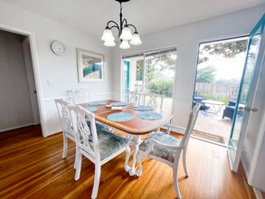 388 Paseo De Gracia in Redondo Beach, CA - Foto de edificio - Building Photo