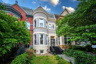 136 R St NE in Washington, DC - Building Photo - Building Photo
