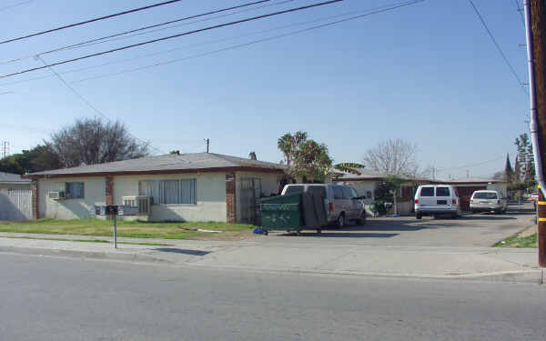 4447 Stewart Ave in Baldwin Park, CA - Building Photo