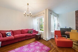 37 Revere St, Unit 7 in Boston, MA - Building Photo - Building Photo