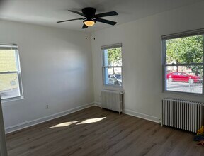 5017 1st St NW, Unit 2 in Washington, DC - Building Photo - Building Photo