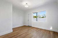 416 33rd St, Unit 1 in West Palm Beach, FL - Foto de edificio - Building Photo