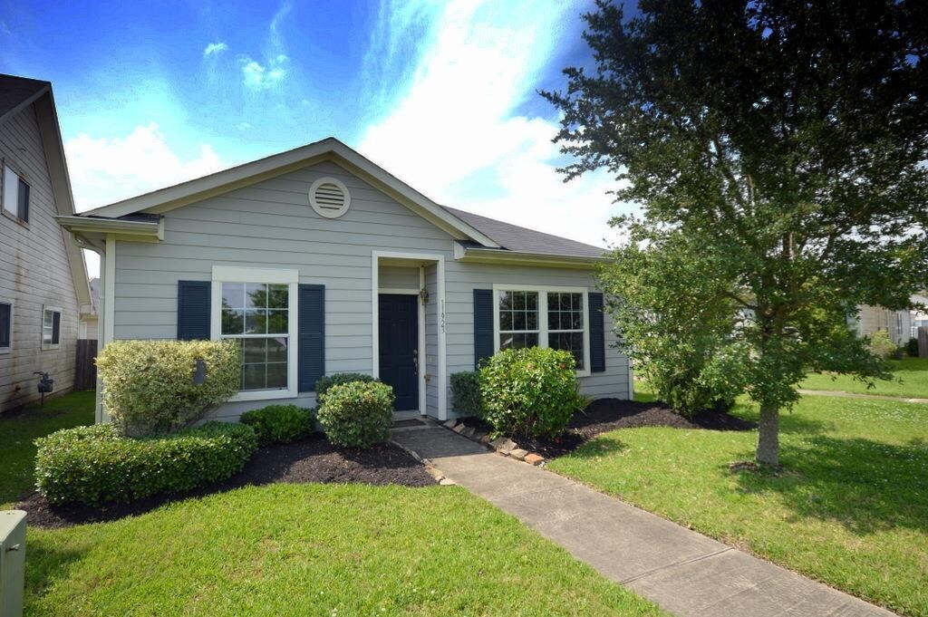 11923 Prior Park Dr in Houston, TX - Building Photo