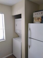 8041 Southgate Blvd, Unit h1 in North Lauderdale, FL - Building Photo - Building Photo