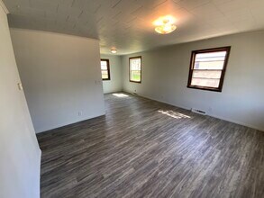 921 Martin St in Danville, IL - Building Photo - Building Photo