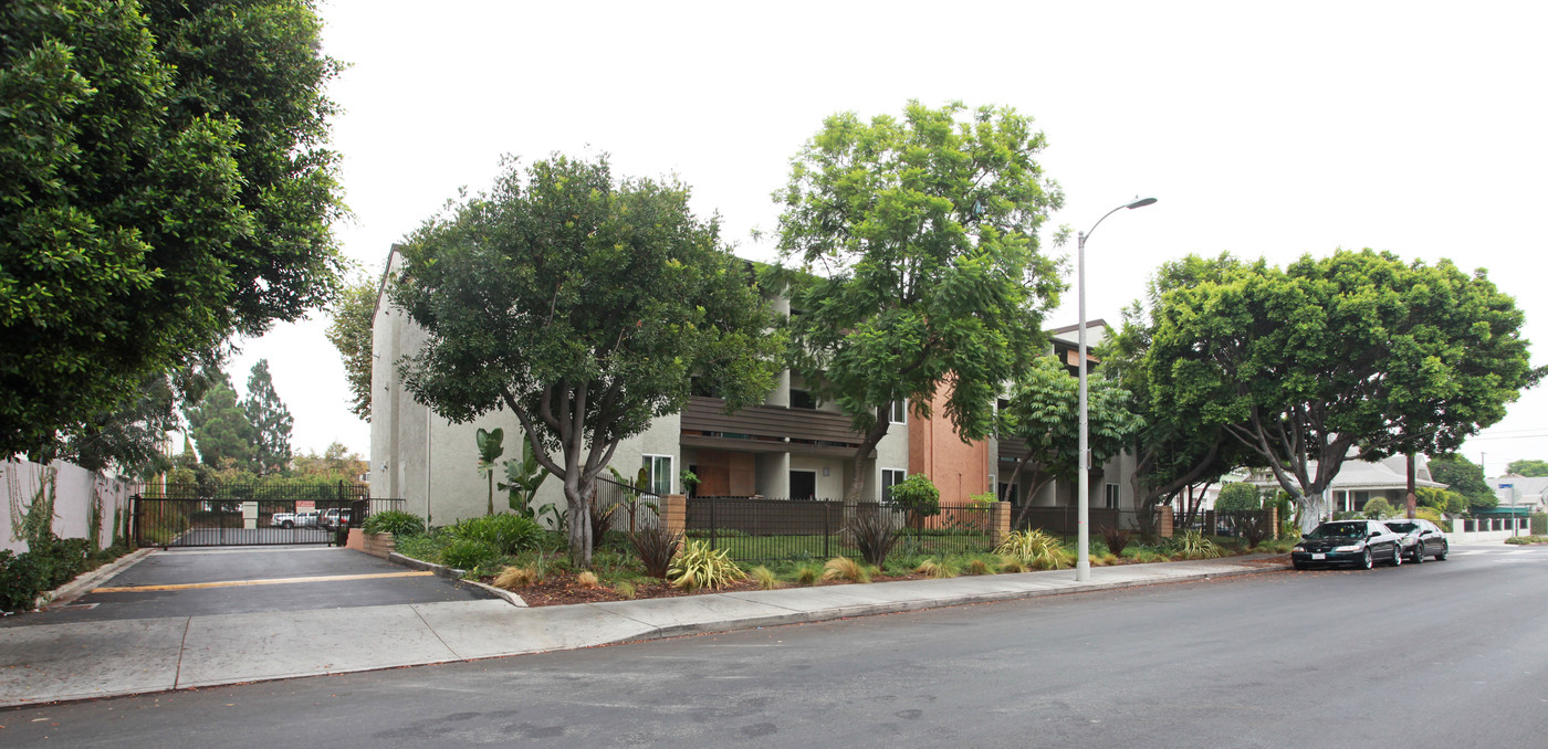 Casa De Las Hermanitas in Los Angeles, CA - Building Photo