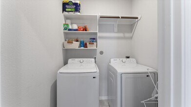 327 Honey Mesquite Path in Willis, TX - Building Photo - Building Photo