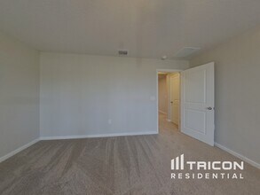 31767 Broadwater Ave in Leesburg, FL - Building Photo - Building Photo