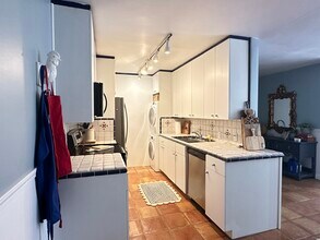 960 Larrabee St in West Hollywood, CA - Building Photo - Building Photo